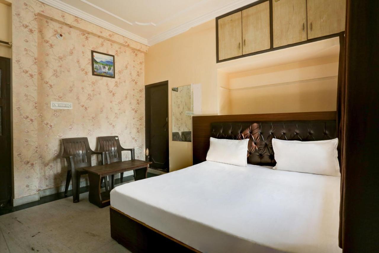 Oyo Hotel Elite Inn Джайпур Екстериор снимка